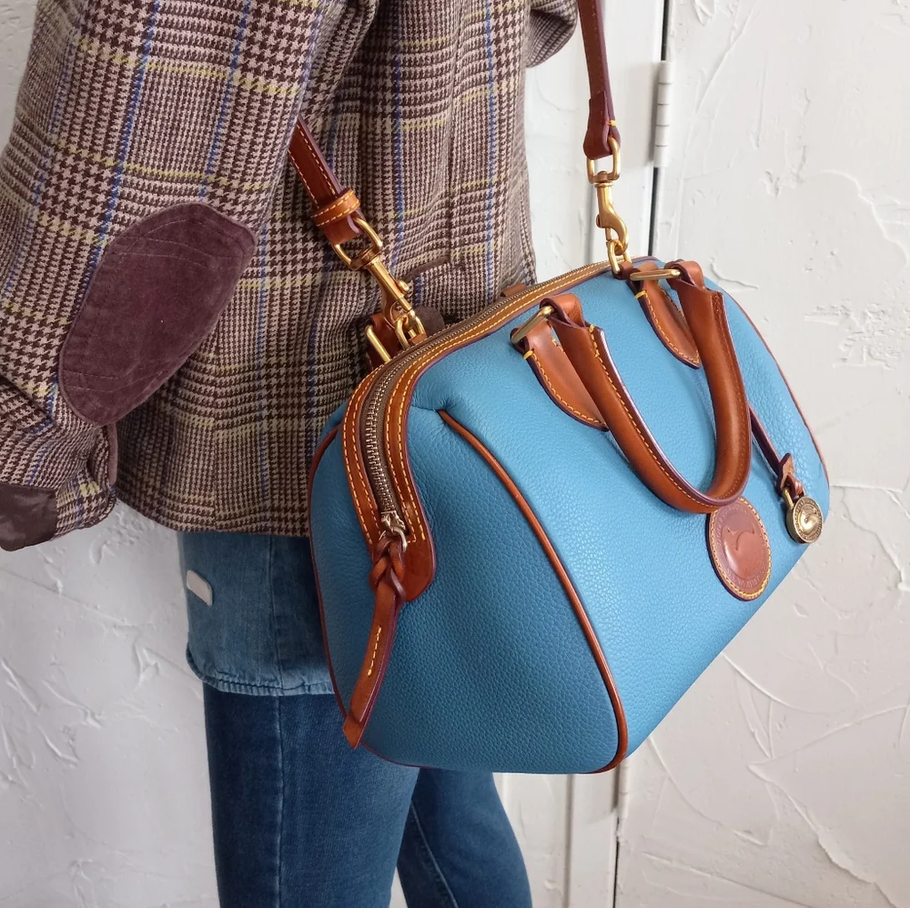 Dooney & Bourke sold out